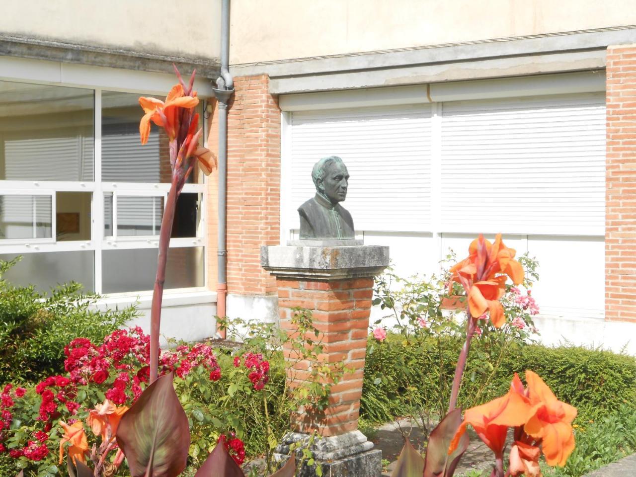 Hotel Centre Louis Ormières à Montauban Extérieur photo